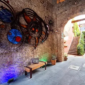 hotel-el-descanso-barrio-del-artista.hotelspuebla.com/